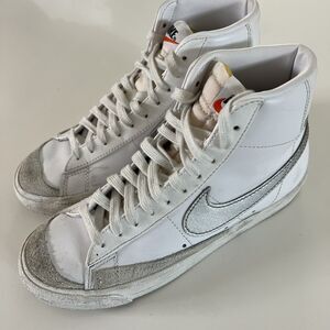 Nike Blazer Mid '77 Summit White / Silver Size 6.5